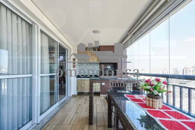 Imagem Apartamento diferenciado, ideal para casal sem filhos com 1 suíte ampliada e 2 vagas, 128m2