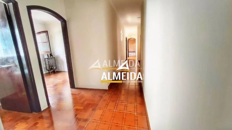 Imagem Casa com 4 dormitórios à venda, 213 m² por R$ 650.000,00 - Cidade Nova - Rio Claro/SP