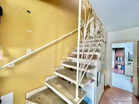 Imagem Cond. San Filipi - Casa 2d c/ terraço, armários e quintal com churrasqueira