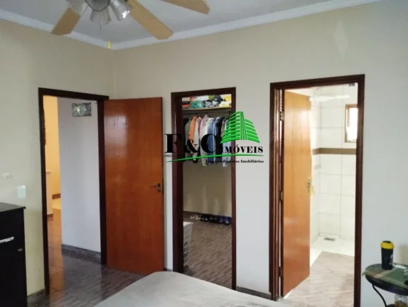 Imagem Casa para Venda em Araras, Jardim Tarumã, 3 dormitórios, 1 suíte, 1 banheiro, 4 vagas
