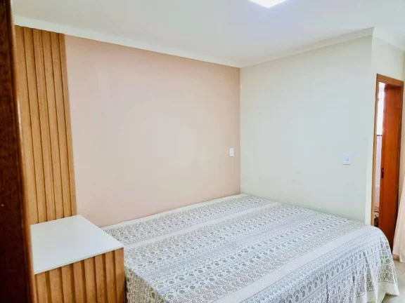Imagem Sobrado com 2 dormitórios para alugar, 135 m² por R$ 3.800/mês - Campestre - Santo André/SP