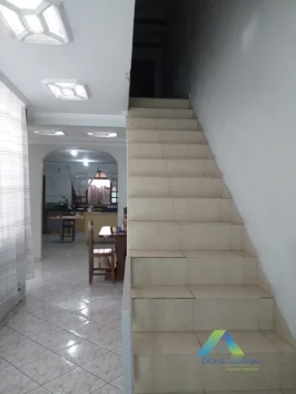 Imagem Vila Homero Thon Sobrado 297M², 3 dormitórios, 5 vagas, ótima localização e valor !!!