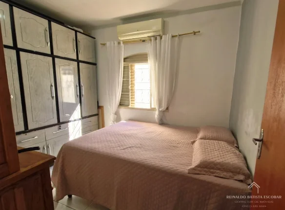 Imagem Casa térrea à venda com 3 quartos, energia fotovoltaica no Bairro Maria Ap. Pedrossian