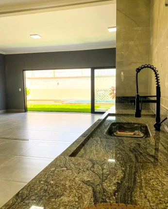 Imagem Casa De 4 Suites No Bairro Das Industrias Senador Canedo