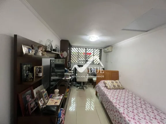 Imagem Casa com 4 dormitórios à venda, 150 m² por R$ 1.590.000,00 - Gonzaga - Santos/SP