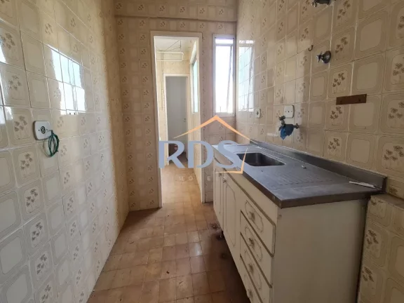 Imagem Apartamento a Venda de 72m² com 2 dormitórios com linda vista. Apartamento precisa de reforma. Estuda proposta.