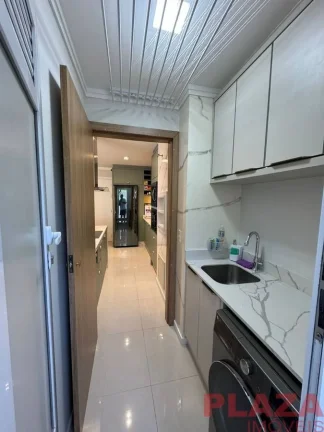 Imagem Apartamento Finamente Mobiliado – 3 Dormitórios | 2 Vagas | Vista para o Cristo Luz | Bairro Nações – Balneário Camboriú