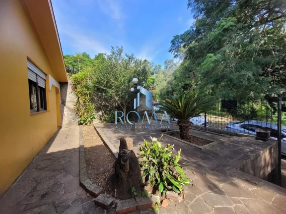 Imagem Excelente terreno localizado no Bairro Perpétuo Socorro, com 03 casas construída
