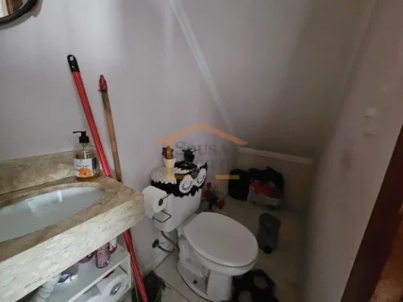 Imagem Sobrado com 85 m², 2 dormitórios, sendo 2 suítes, sendo uma com varanda, 3 banheiros no total, sa...