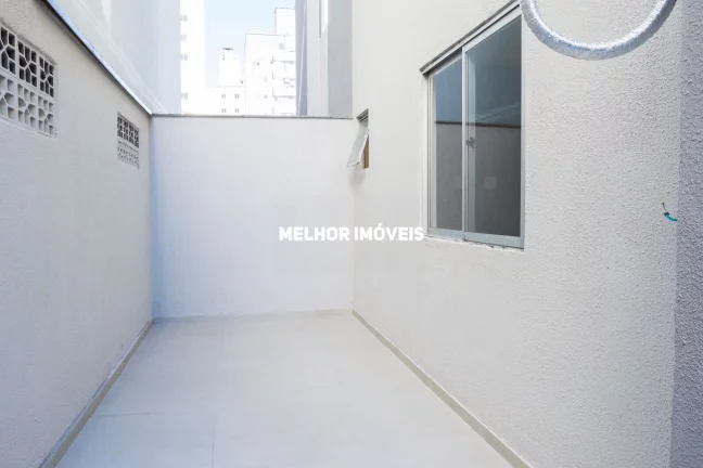 Imagem Apartamento Garden à Venda com 03 Dormitório sendo 01 Suíte Localizado em Balneário Camboriú - SC