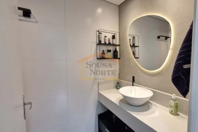 Imagem Apartamento reformado com 67 m² de área útil, composto por 3 dormitórios, sendo um espaço para ...