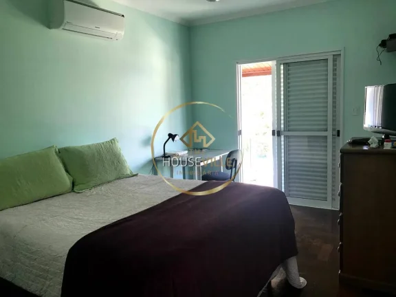 Imagem Sobrado, 4 Dormitórios (3 Suítes), Condomínio Villas De Sant'Anna.