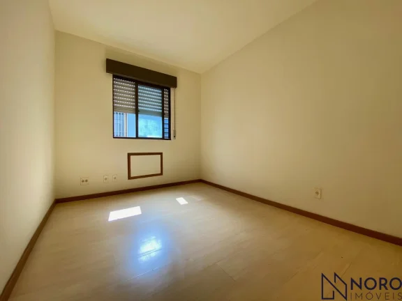 Imagem Apartamento frente 3 dormitórios com suíte e box Centro Santa Maria