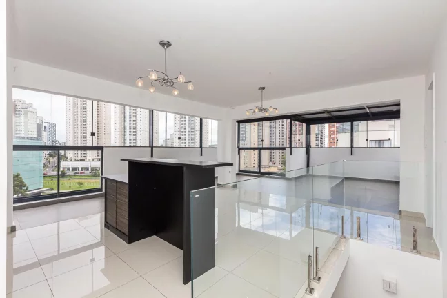 Cobertura 3 quartos ém condominio clube ao lado do Jardim Botanico