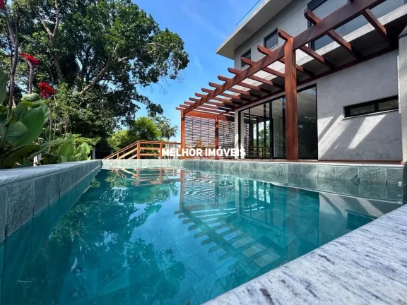 Imagem Casa de Alvenaria nova com 3 suítes localizada na Praia de Taquaras em Balneário Camboriú - SC