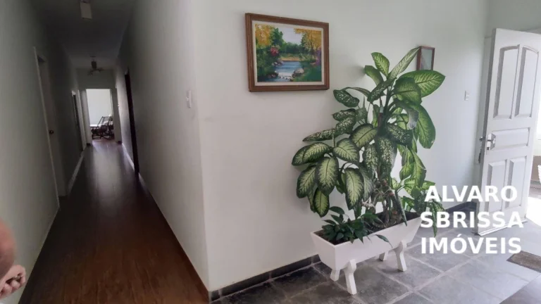 Imagem Casa com 2 Suítes, Piscina e Salão Comercial no coração de Itu/SP