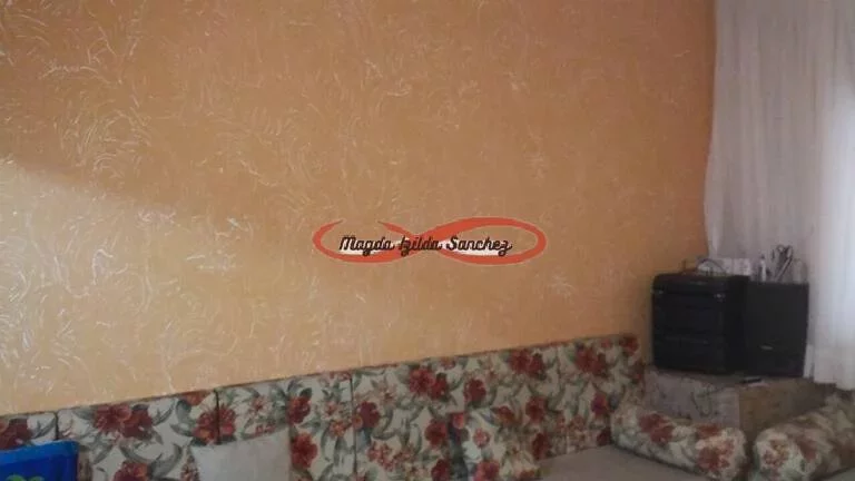 Imagem CASA À VENDA NA PRAIA GRANDE - BAIRRO MARACANA.