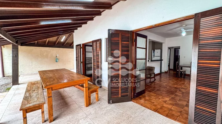 Imagem Casa com 2 dormitórios à venda, por R$ 650.000 - Maranduba - Ubatuba/SP