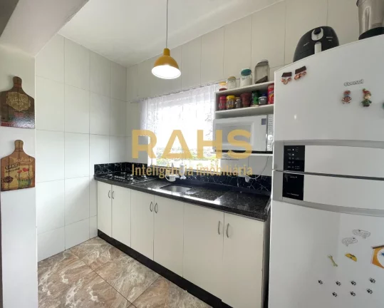 Imagem Apartamento com 2 quartos localizado no bairro Espinheiros em Joinville, próximo ao Joinville Iate ...