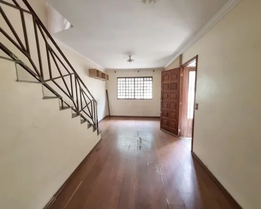 Imagem Casa estilo sobrado no jd Celeste com 110m² e 2 suites