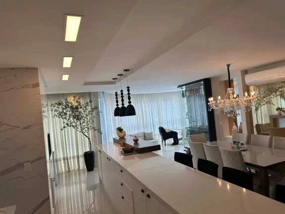 Imagem Apartamento com 4 suítes e 4 vagas de garagem em Itajaí/SC