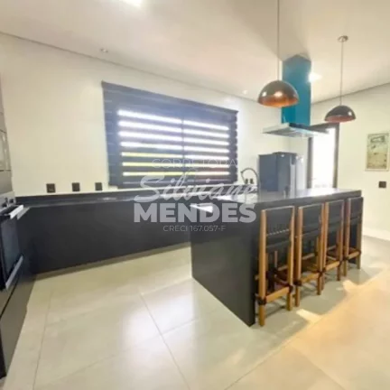 Imagem Espetacular casa térrea com 437 m² com planta moderna e funcional!