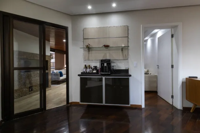 Imagem Apartamento Perdizes - 244M², 4 Dorms, 2 Suítes, 4 Vagas, Varanda, Armários