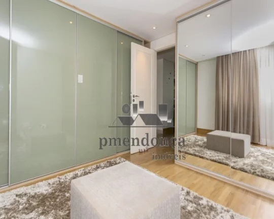 Imagem Magnifico apartamento, totalmente reformado a 2 anos, proprietário transformou apto. em 01 dormitó...