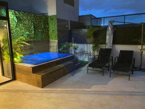 Imagem Cobertura de Luxo à Venda em São Paulo-SP, no Bairro Sumaré: 3 Quartos, 1 Suíte, 4 Banheiros, 3 Vagas, 240m²!