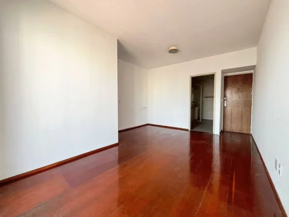 Imagem Apartamento com Sacada Perdizes 3 dormitórios, 1 suíte, 2 vagas de Garagem. Edifício com Piscina e Churrasqueira