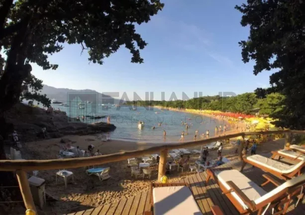 Imagem Aproveite a oportunidade única de adquirir um incrível bangalô mobiliado na belíssima Praia do Curral, com uma vista deslumbrante para o mar! Localiza
