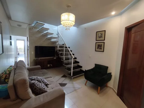 Imagem Sobrado com 3 dormitórios à venda, 164 m² por R$ 640.000,00 - Jardim Cacique - Suzano/SP