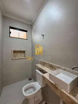 Imagem CA1760Belíssima casa com piscina 3 quartos sendo 1 suíte no Setor Central A casa possui - Porcelan...