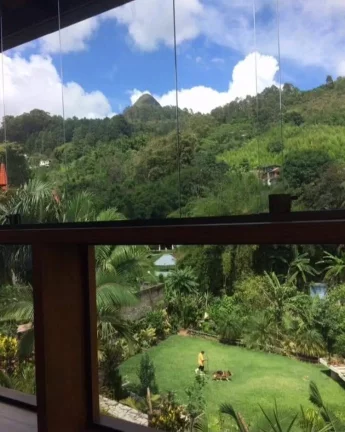 Imagem LINDA CASA COM 4 QUARTOS - NOVA FRIBURGO