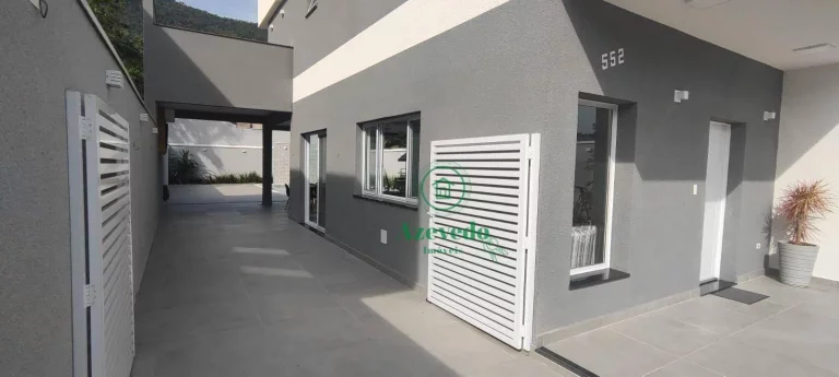 Imagem Sobrado à venda, 230 m² por R$ 2.490.000,00 - Mar Verde II - Caraguatatuba/SP