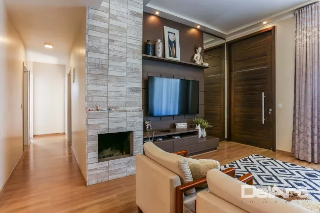 Imagem CASA RESIDÊNCIAL EM CONDOMÍNIO FECHADO (alto padrão) - Com PISCINA AQUECIDA em Mafra/SC - 237.00m2 de construção - 535,00m2 de Terreno.