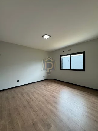 Imagem Casa Alto Padrão de esquina