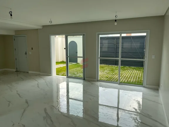 Imagem SOBRADO TRIPLEX com 3 dormitórios à venda por R$ 1.320.000,00 no bairro Centro - PINHAIS / PR
