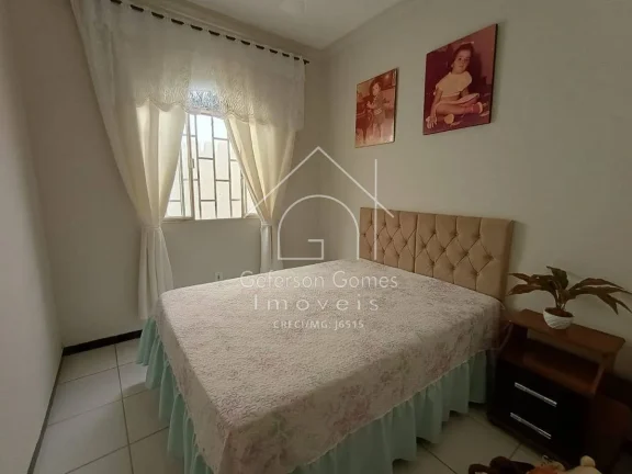 Imagem Casa à venda - Com 5 Quartos - Centro - Mantena - MG