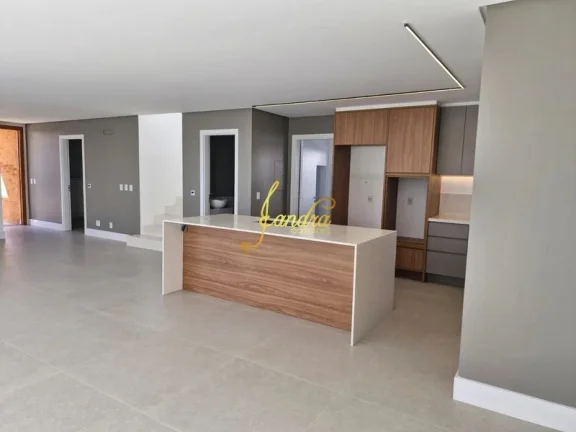 Imagem Sobrado novo, com 04 suítes uma sendo térrea e piscina