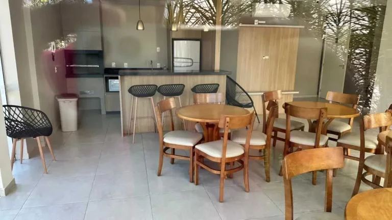 Imagem Apartamento com 3 dormitórios sendo 1 suíte e 2 vagas - Campeche, Florianópolis/SC