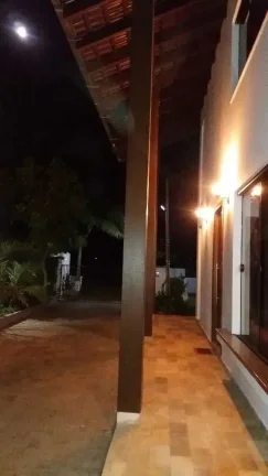 Imagem Casa de alto padrão mobiliada com 3 dormitórios sendo 1 suíte e 5 vagas de garagem em Penha