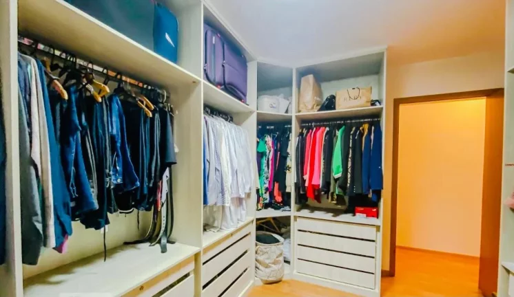 Imagem Sobrado Tatuapé - 125 m² - 3 Suítes - Closet - Varanda - Jd. de inverno - 5 Vagas de garagem - Aceita Financiamento e FGTS