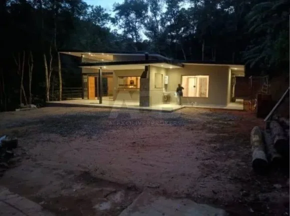 Imagem Casa à venda em Araras, 3 Suítes, 150m2 área construída e 5000m2 de terreno
