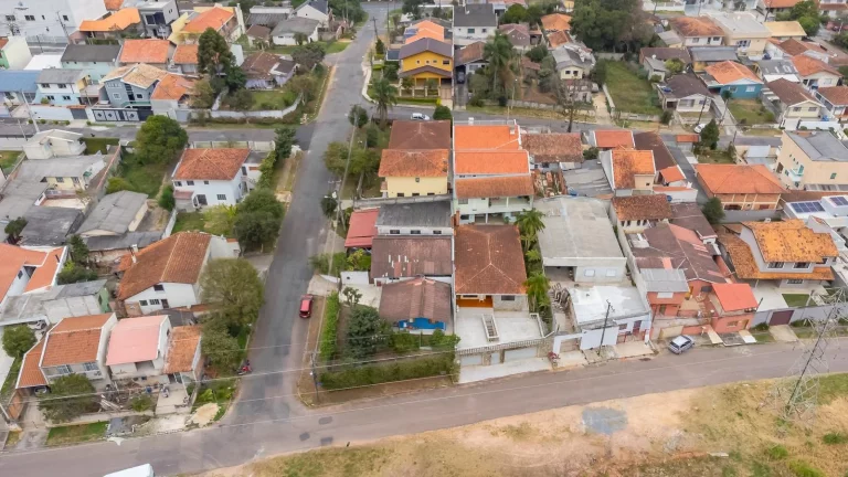 Imagem Terreno de esquina em Santa Felicidade