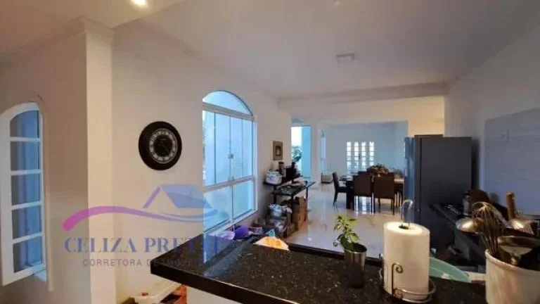 Imagem Excelente Casa triplex alto padrão , 4 quartos 4 suítes com closet 400m² e 3 vagas.