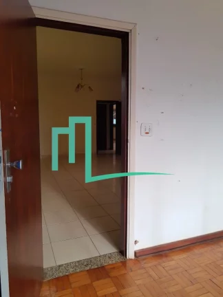 Imagem Ótima casa , excelente localização, na Cidade Nova.