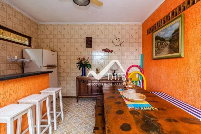 Imagem Casa tipo sobrado no Morro Santa Terezinha com 400m² de área construída.