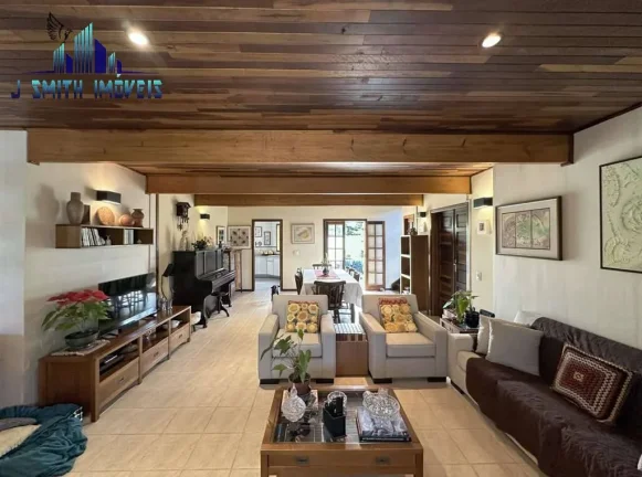 Imagem Casa Rústica, Mista alvenaria/madeira de lei, 3 dorms/1ste, gourmet