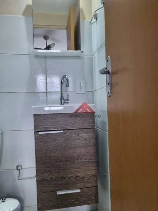 Imagem Apartamento com 2 dormitórios à venda, 60 m² por R$ 275.000,00 - Barro Vermelho - São Gonçalo/RJ